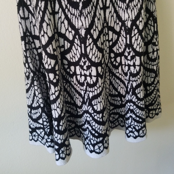 Carmen Marc Valvo Dress - Picture 6 of 7